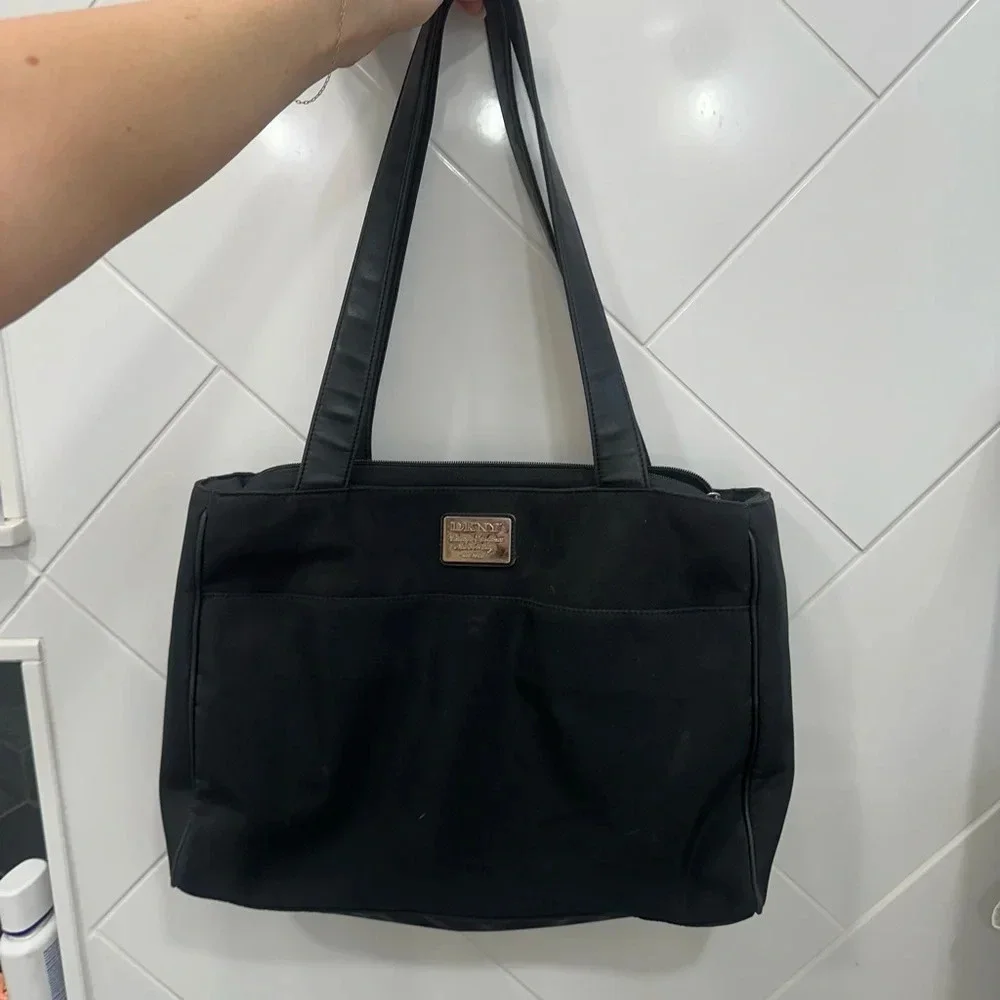 DKNY tote bag - Picture 14 of 16